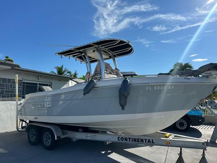 Robalo R222 Explorer image