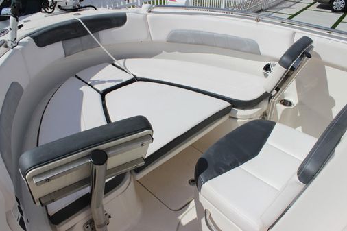 Robalo R222 Explorer image