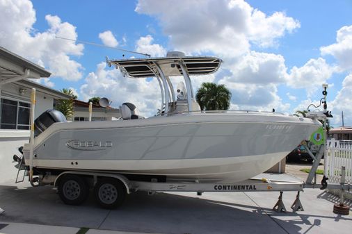 Robalo R222 Explorer image