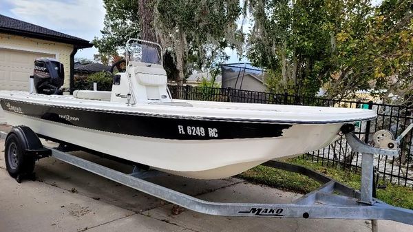 Mako Pro Skiff 19 CC 