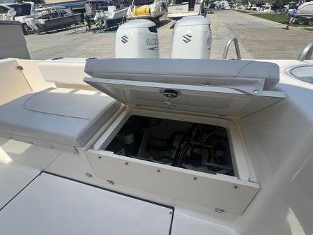 Sea-born LX26-CENTER-CONSOLE image