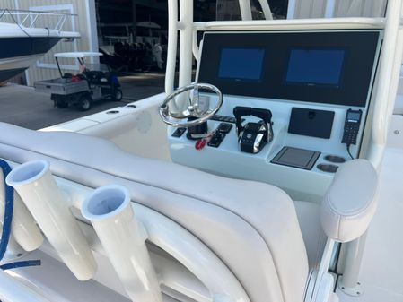 Sea-born LX26-CENTER-CONSOLE image