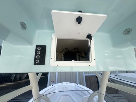 Sea-born LX26-CENTER-CONSOLE image