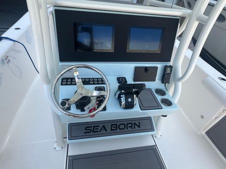 Sea-born LX26-CENTER-CONSOLE image