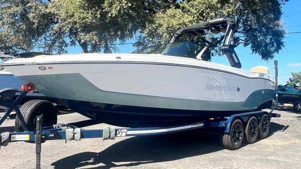 MasterCraft XT25 