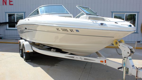 Sea Ray 200 Sport 