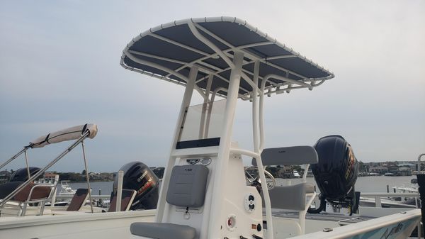 Regulator 28