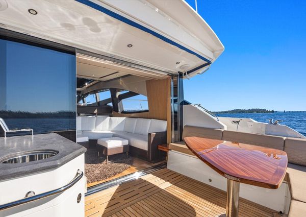 Sea Ray L590 Sport image