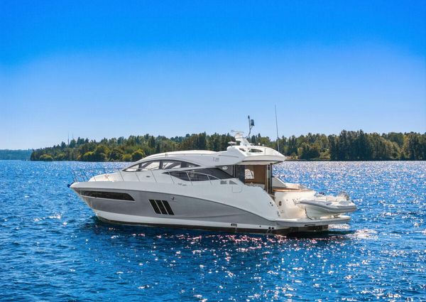 Sea Ray L590 Sport image