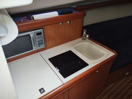 Mainship 30 Pilot II Sedan image