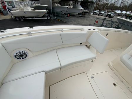 Cobia 320 CC image