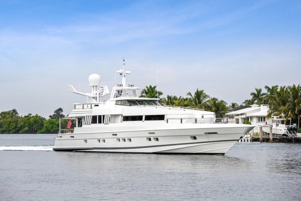 Oceanfast Motor Yacht - main image