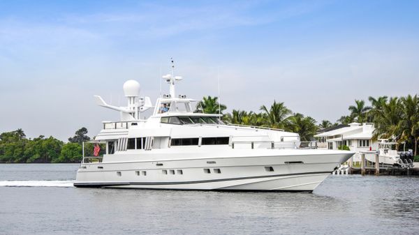 Oceanfast Motor Yacht 