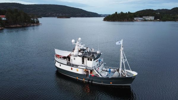 Trawler Leirvik i Sogn 