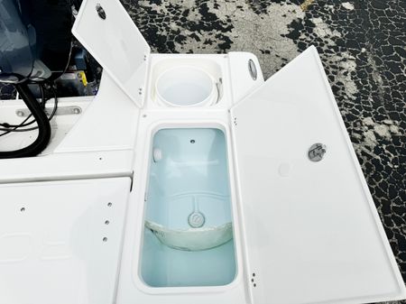 Robalo 226-CAYMAN image