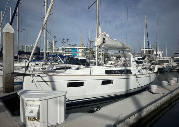 Beneteau Oceanis 35.1 image