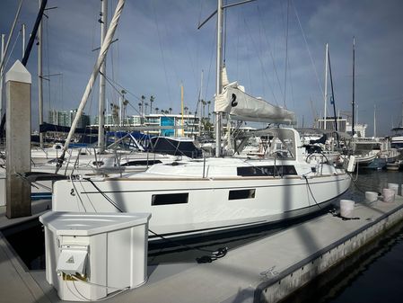 Beneteau Oceanis 35.1 image