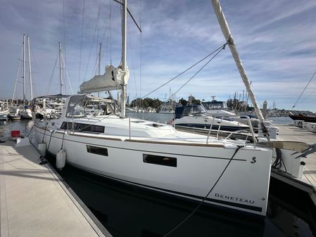 Beneteau Oceanis 35.1 image