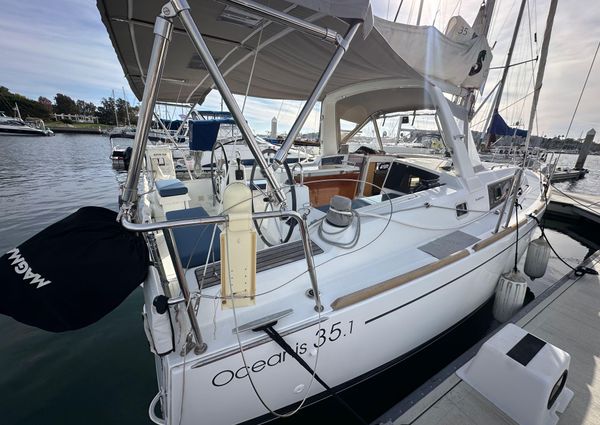 Beneteau Oceanis 35.1 image