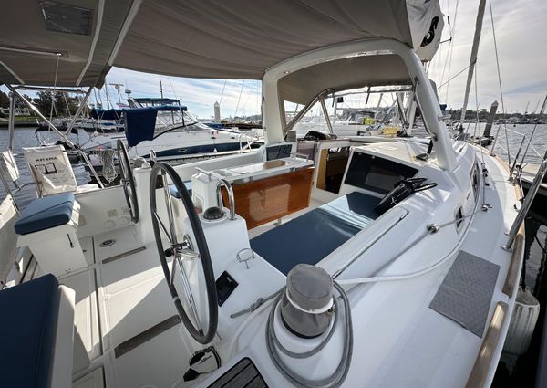 Beneteau Oceanis 35.1 image