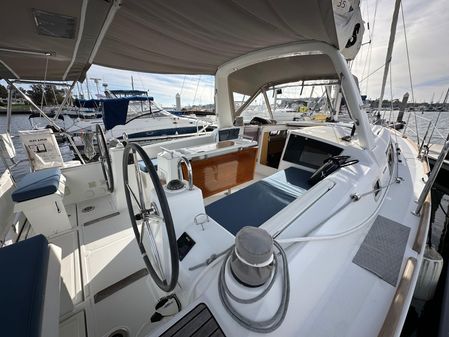 Beneteau Oceanis 35.1 image