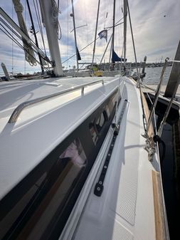 Beneteau Oceanis 35.1 image