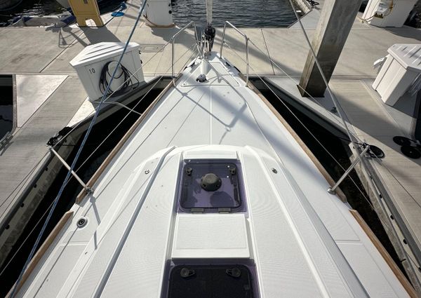 Beneteau Oceanis 35.1 image