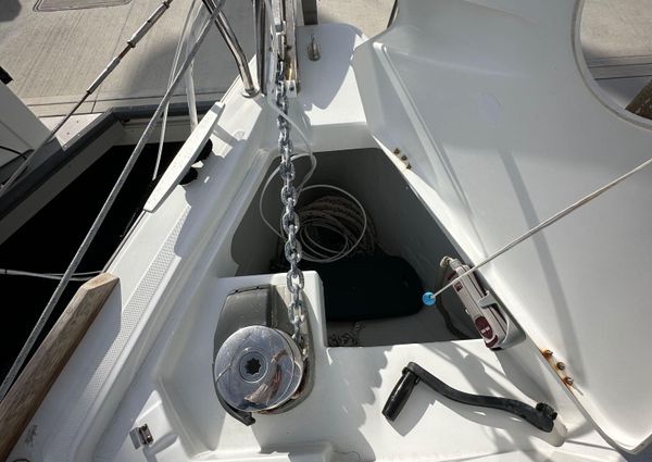 Beneteau Oceanis 35.1 image