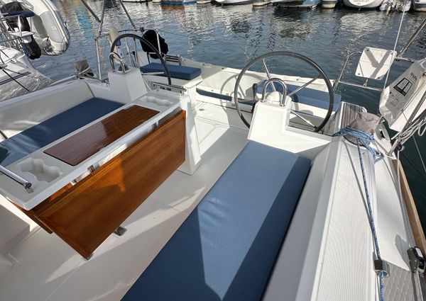 Beneteau Oceanis 35.1 image