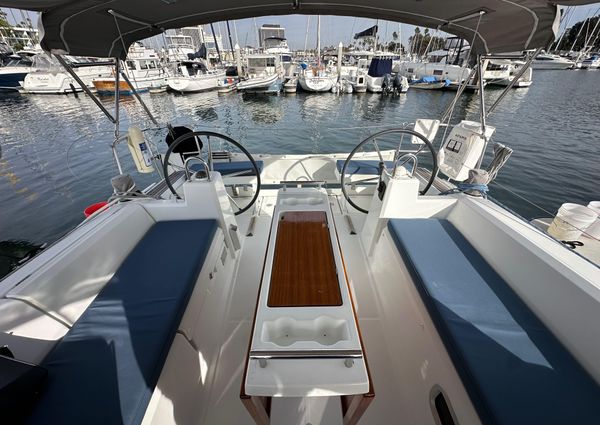 Beneteau Oceanis 35.1 image