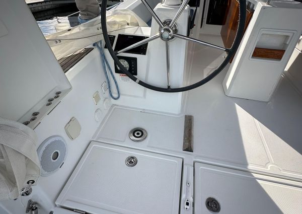 Beneteau Oceanis 35.1 image