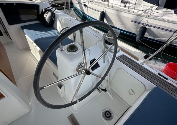 Beneteau Oceanis 35.1 image