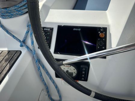 Beneteau Oceanis 35.1 image