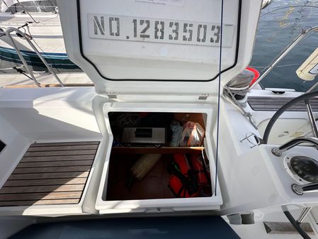 Beneteau Oceanis 35.1 image