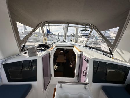 Beneteau Oceanis 35.1 image