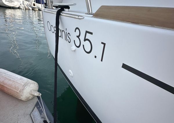 Beneteau Oceanis 35.1 image