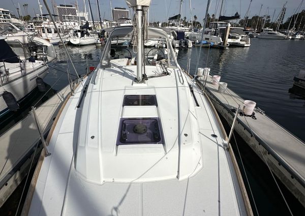 Beneteau Oceanis 35.1 image