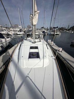 Beneteau Oceanis 35.1 image