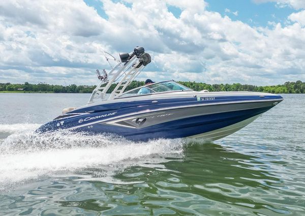 Crownline E255 Surf image