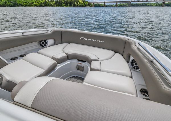 Crownline E255 Surf image