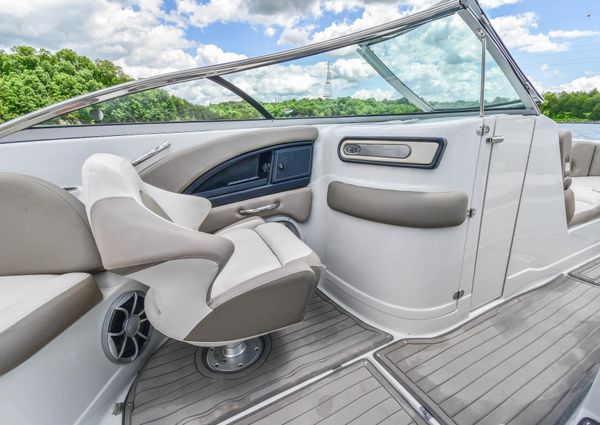 Crownline Eclipse E255 SURF image