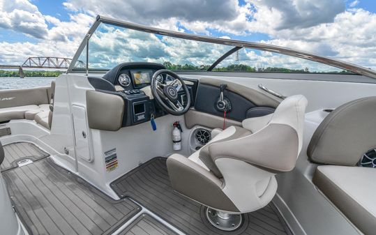 Crownline Eclipse E255 SURF image