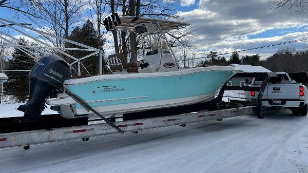 Pioneer 222 Sportfish 