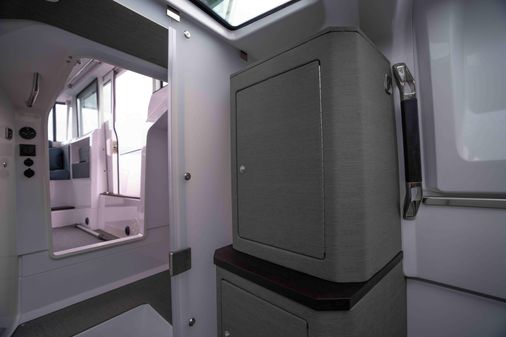 Axopar 37 Cross Cabin image