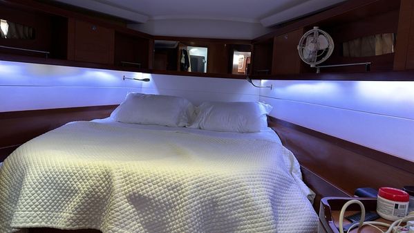 Beneteau Oceanis 50 image