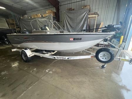Crestliner SUPER-HAWK-1700 image