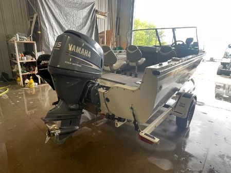 Crestliner SUPER-HAWK-1700 image