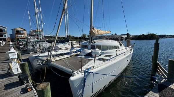 Lagoon 410