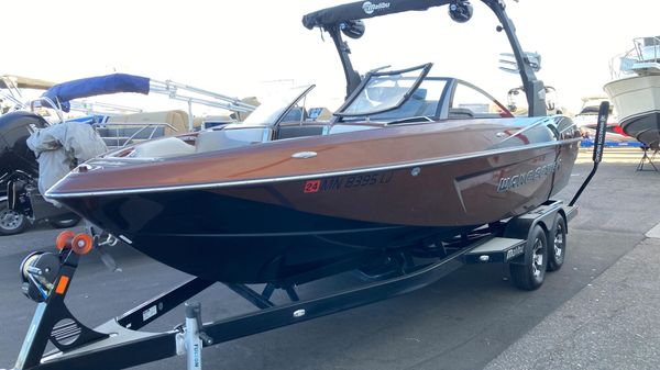 Malibu Wakesetter 23 LSV