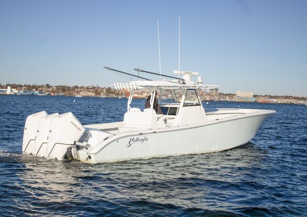 Yellowfin 39 image